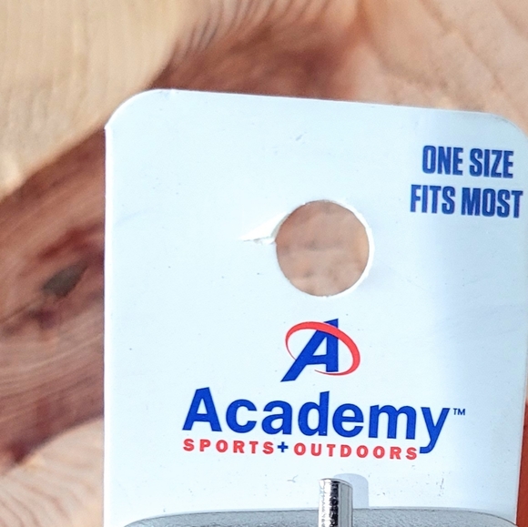 Academy Sports Youth Adjustable Baseball Belt NEW Yellow ONE SIZE 18 In-34 In. - Picture 3 of 5